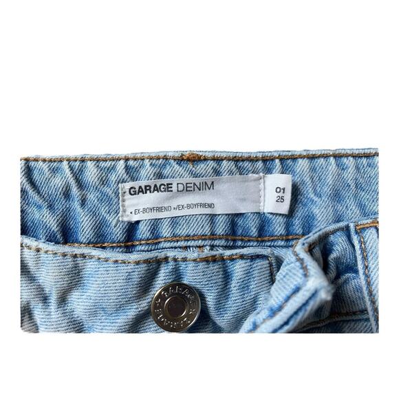 Like New Women’s Garage Denim Jean Shorts Size 1 - Picture 2 of 6